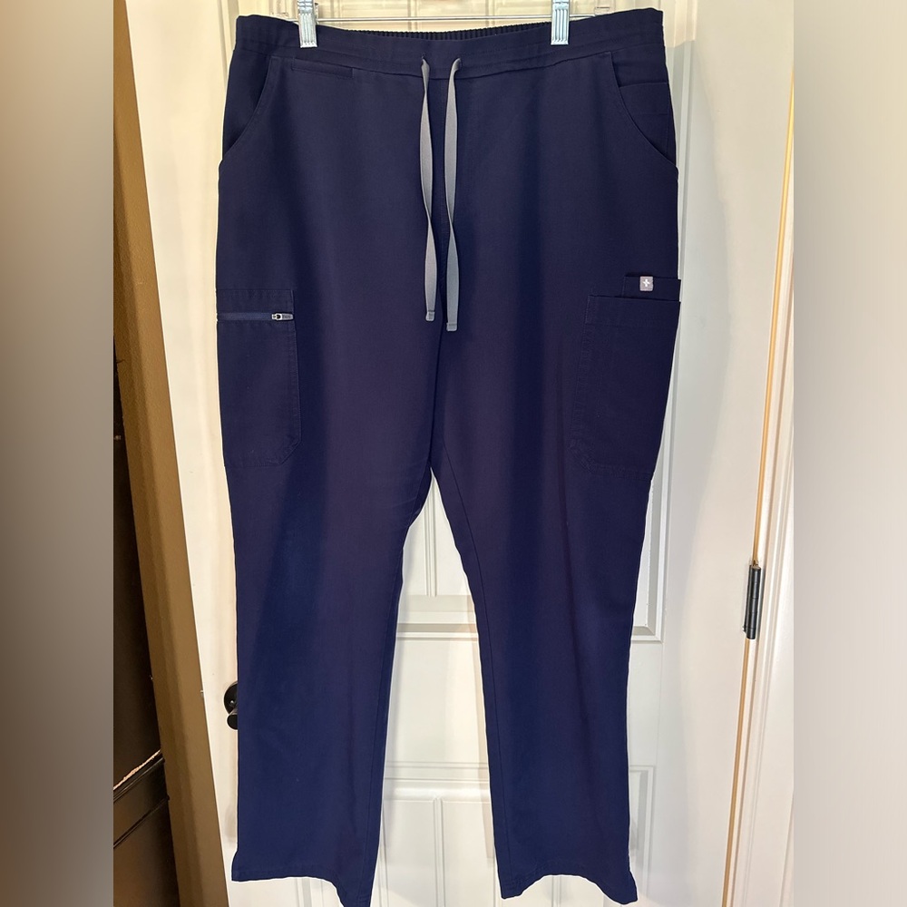 FIGS Scrubs - Yola Skinny Pant - Technical Collection